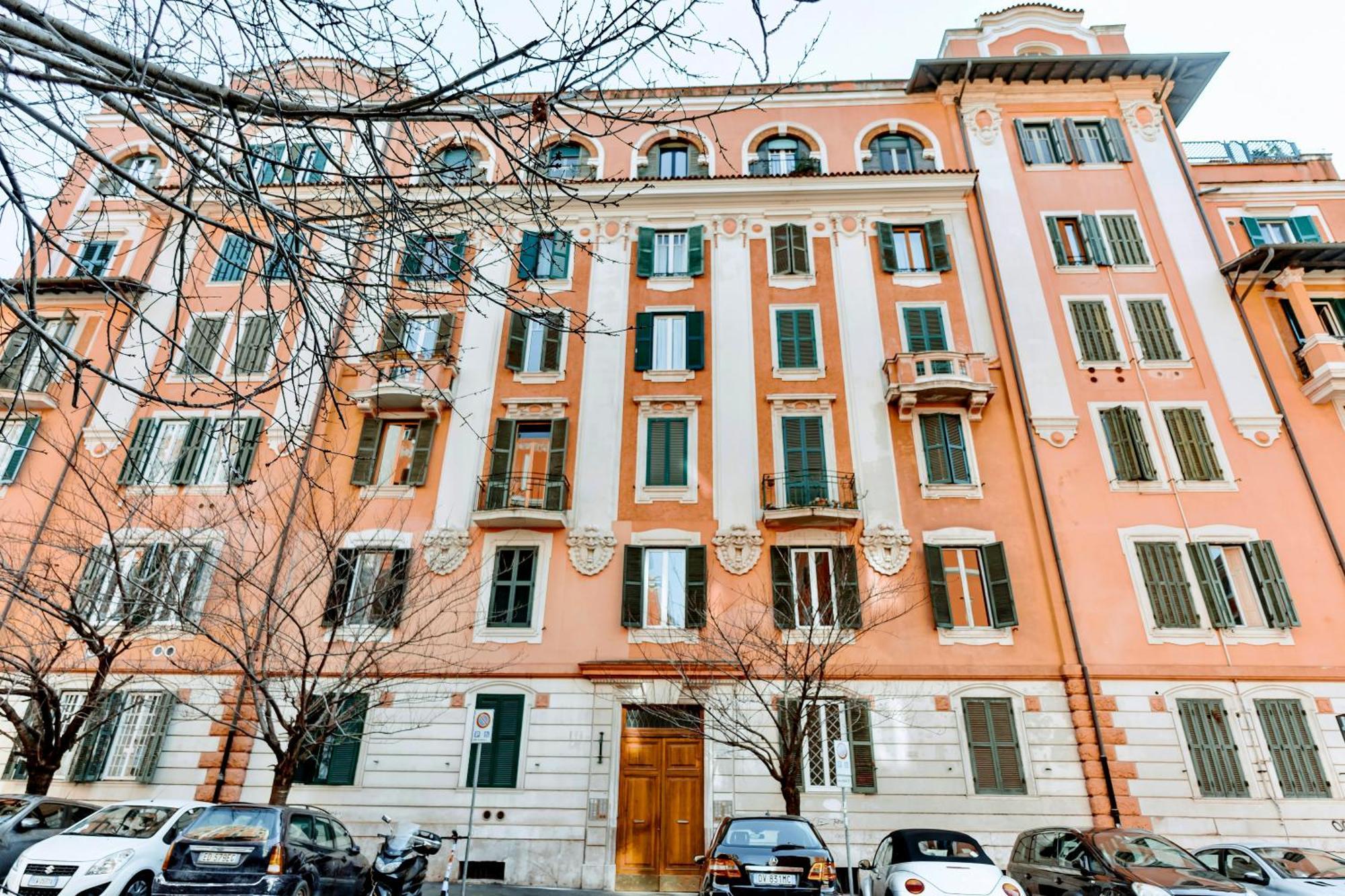 Appartement Gio House - Palazzo Storico à Rome Extérieur photo