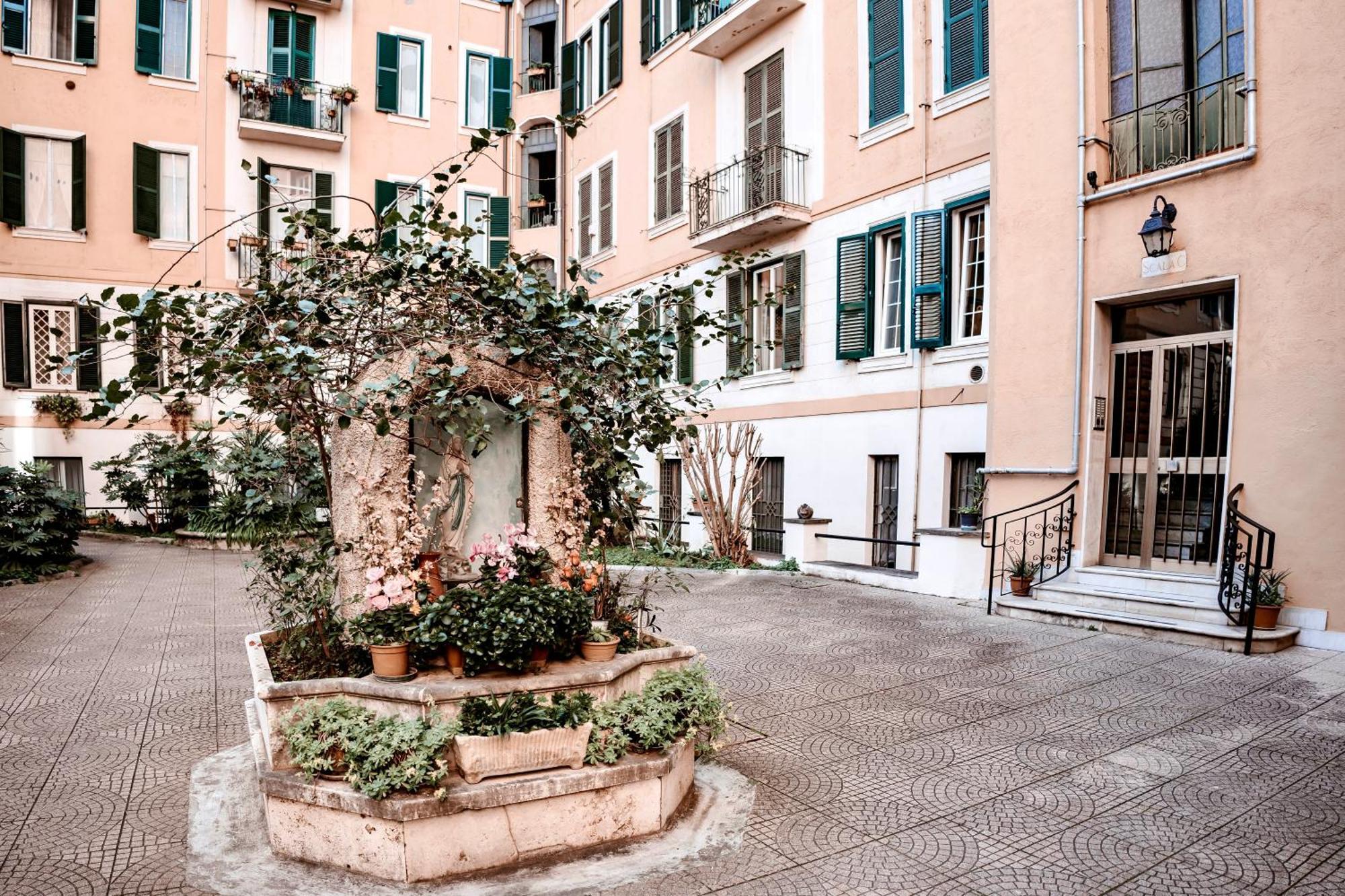 Appartement Gio House - Palazzo Storico à Rome Extérieur photo